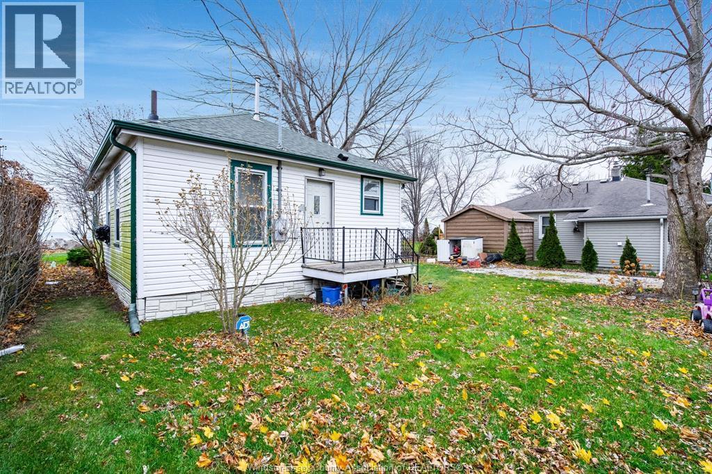 42 Pulley Road, Leamington, ON - Outdoor