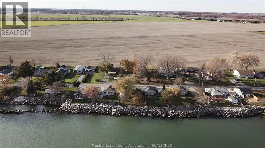 42 Pulley Road, Leamington, ON - Outdoor With Body Of Water With View