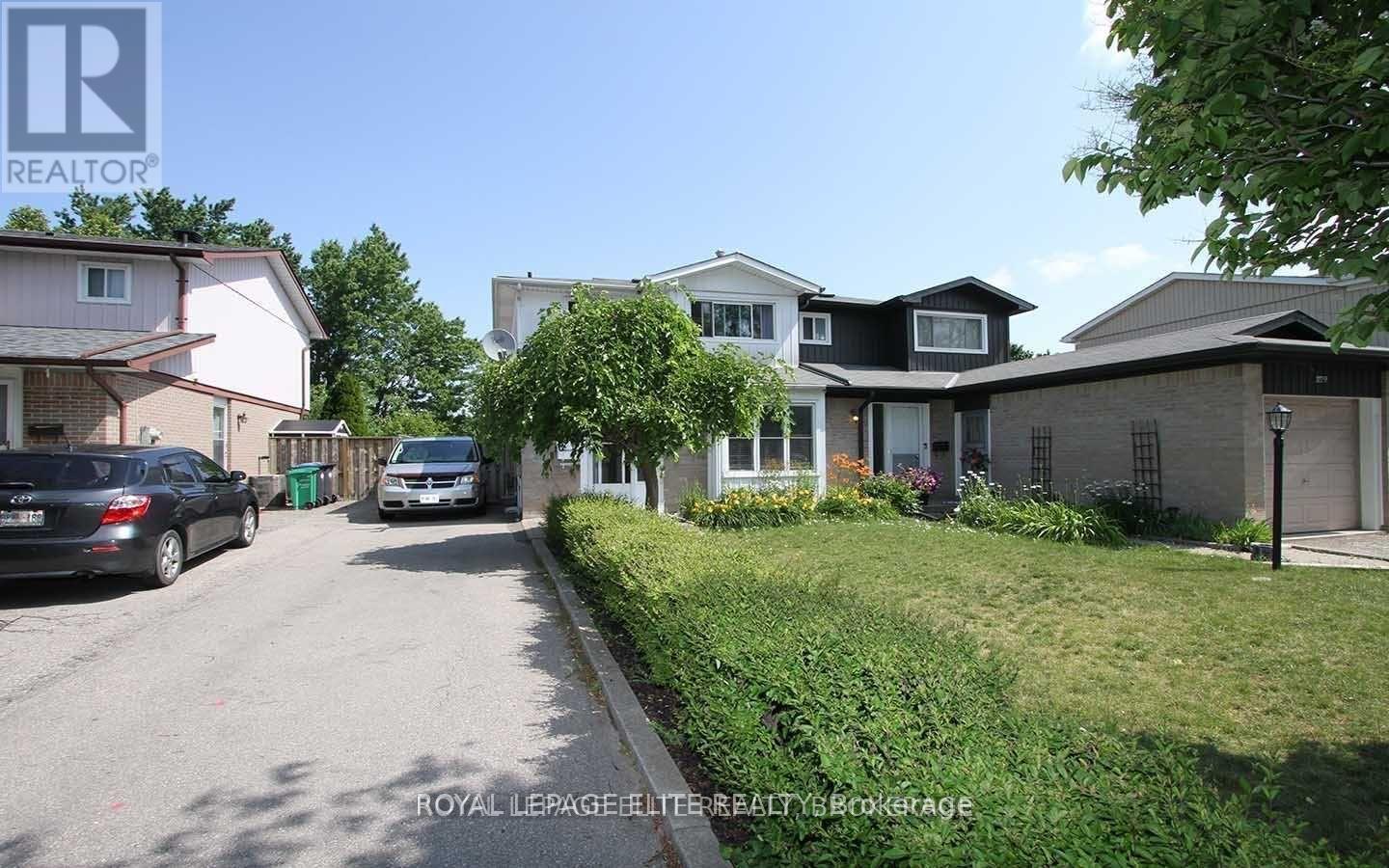3281 Martins Pine Crescent, Mississauga, ON - Outdoor