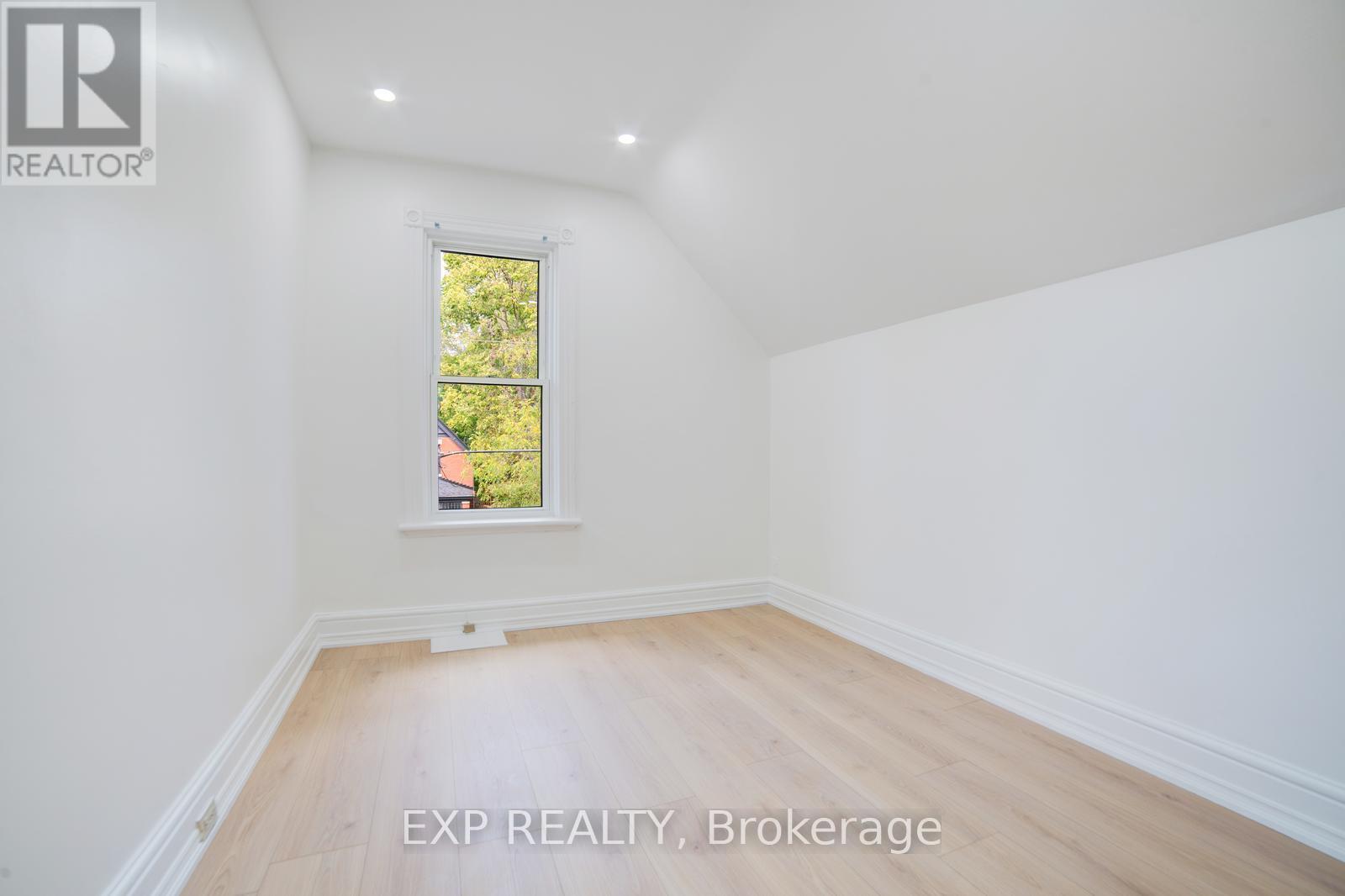 28 Springbank Drive, London South, ON - Indoor Photo Showing Other Room