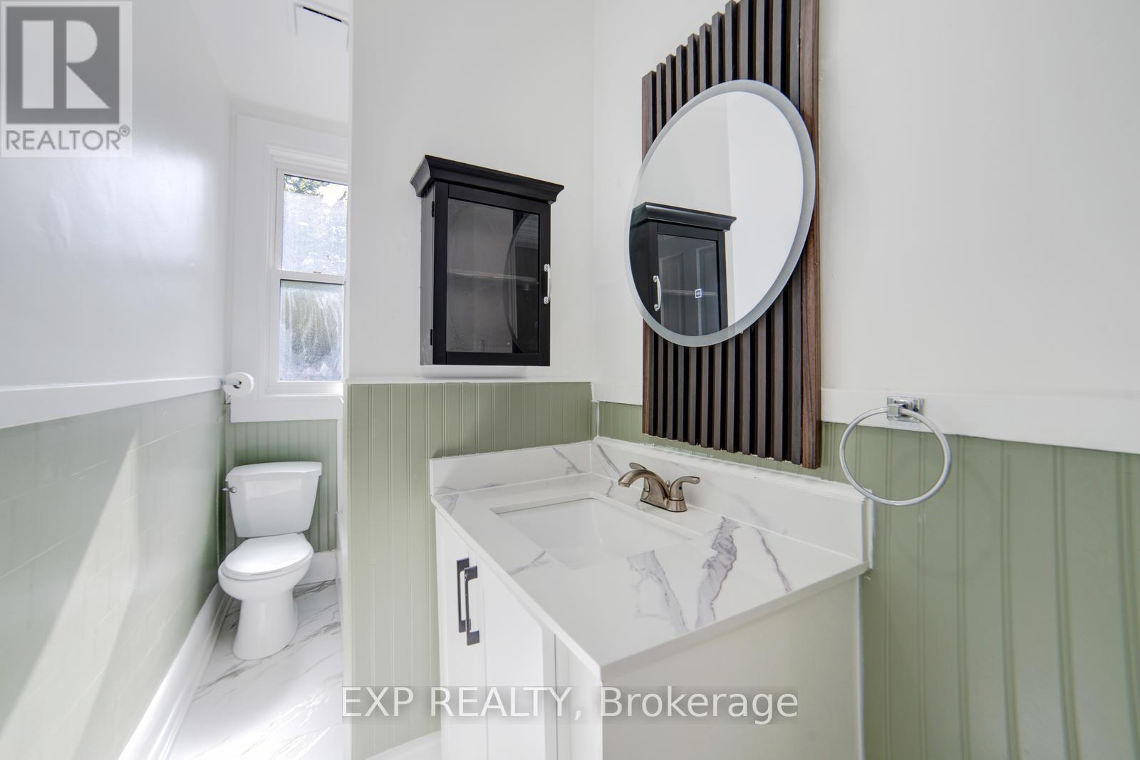 28 Springbank Drive, London South, ON - Indoor Photo Showing Bathroom