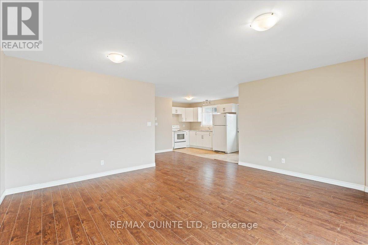 240 College Street E, Belleville (Belleville Ward), ON - Indoor Photo Showing Other Room