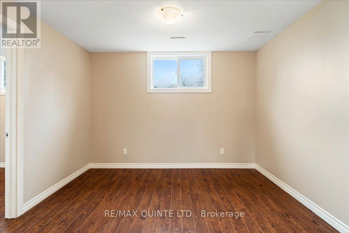 240 College Street E, Belleville (Belleville Ward), ON - Indoor Photo Showing Other Room