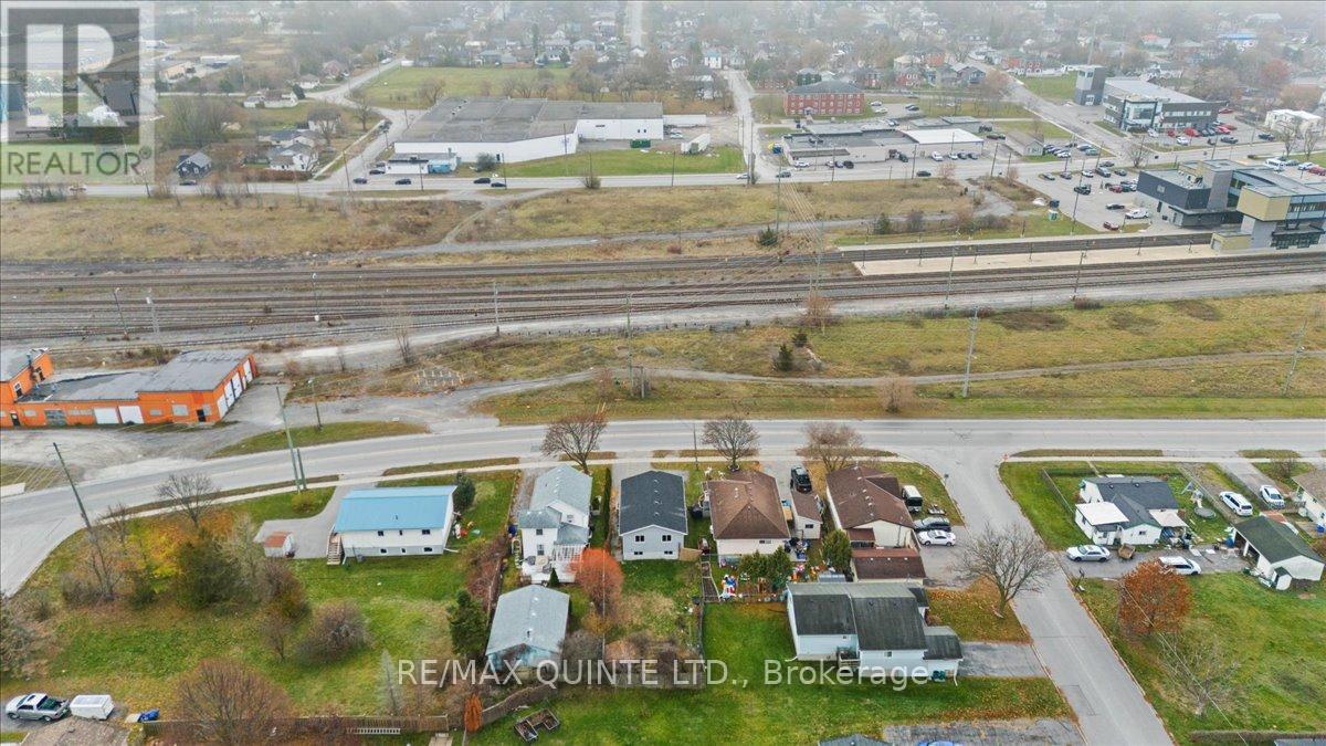 240 College Street E, Belleville (Belleville Ward), ON - Outdoor With View