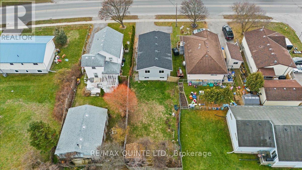 240 College Street E, Belleville (Belleville Ward), ON - Outdoor With Body Of Water With View