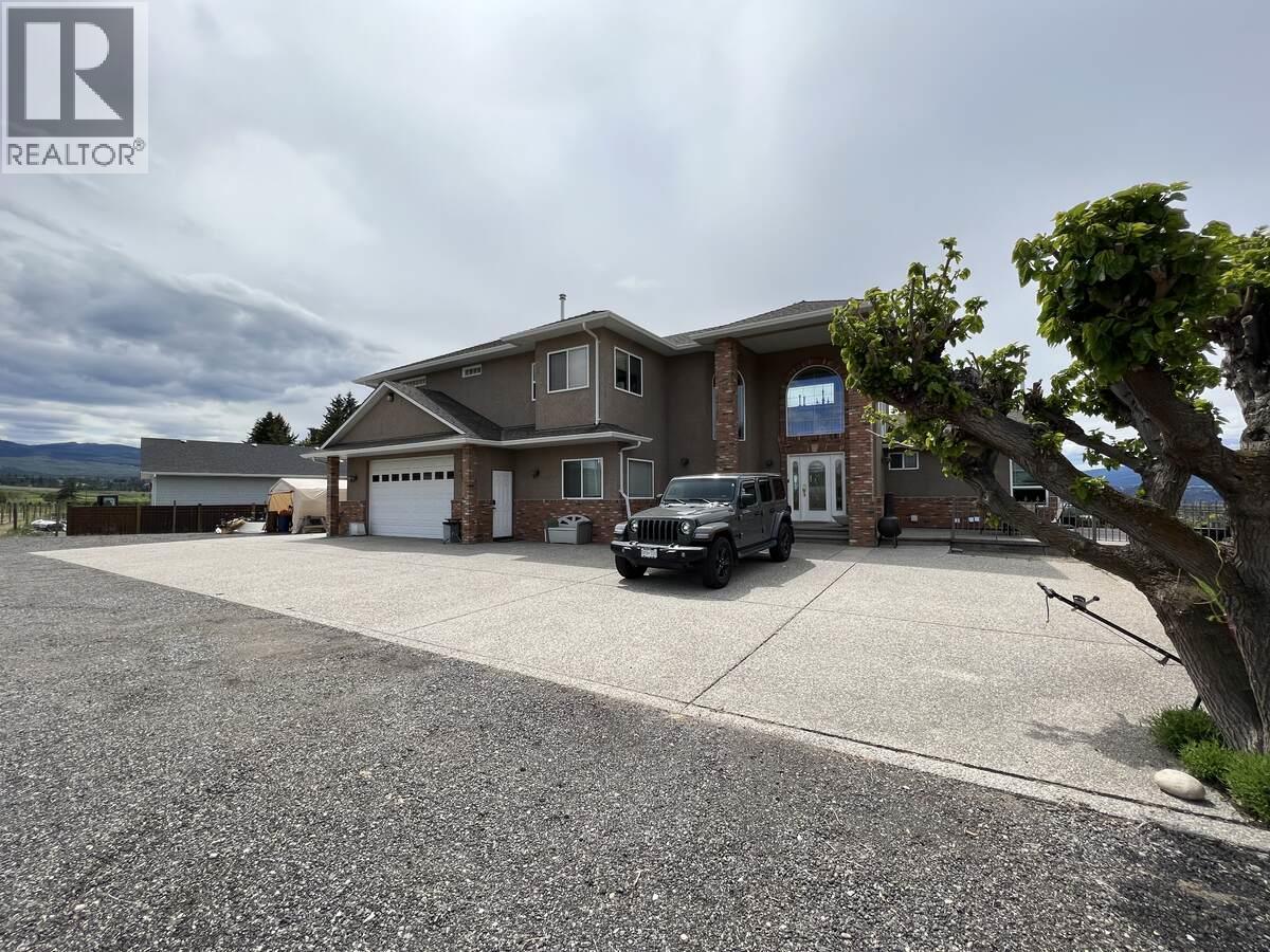 3380 Neid Road, Kelowna, BC - Outdoor