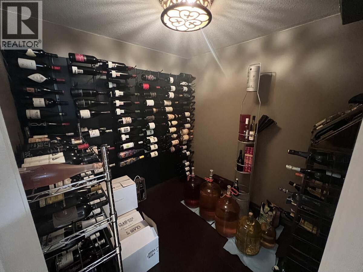 3380 Neid Road, Kelowna, BC - Indoor