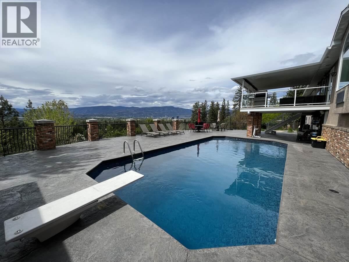 3380 Neid Road, Kelowna, BC - Outdoor With In Ground Pool
