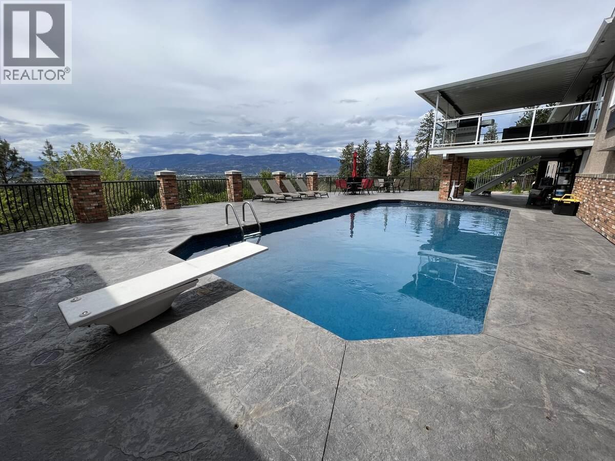 3380 Neid Road, Kelowna, BC - Outdoor With In Ground Pool