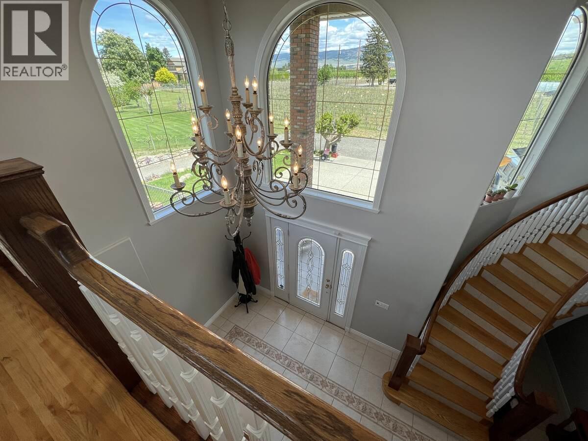 3380 Neid Road, Kelowna, BC - Indoor Photo Showing Other Room