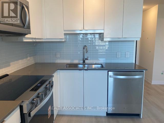 1321 - 3270 Sheppard Avenue E, Toronto, ON