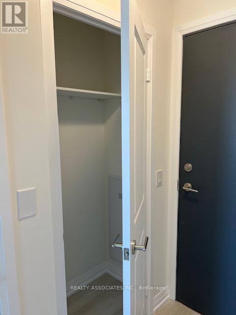 1321 - 3270 Sheppard Avenue E, Toronto, ON