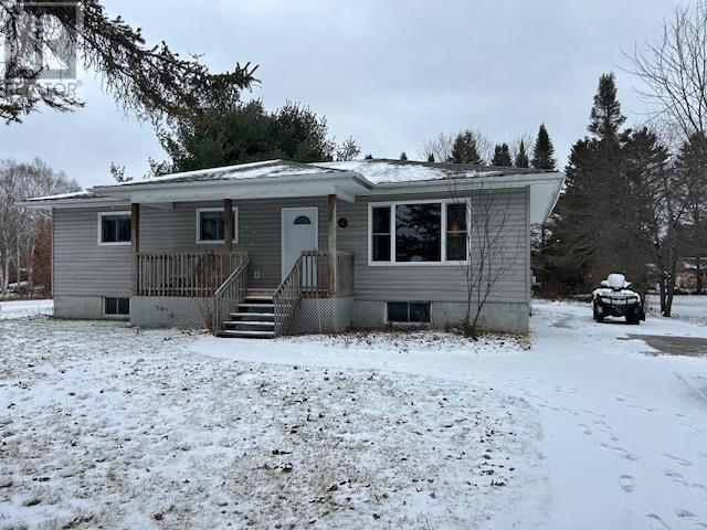 33 Mississagi Cres, Iron Bridge, ON - Outdoor