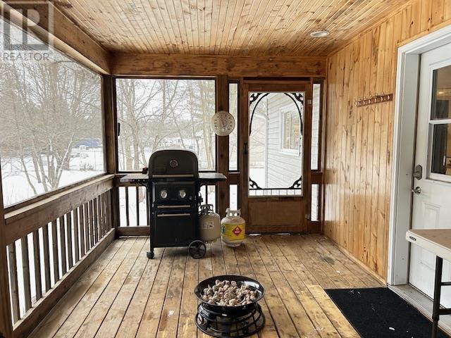 33 Mississagi Cres, Iron Bridge, ON - With Deck Patio Veranda With Exterior