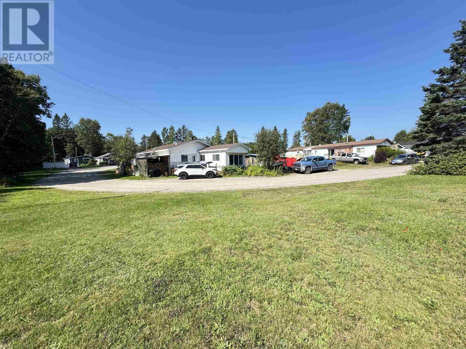 28 Winston Rd, Wawa, ON