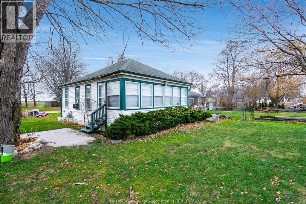 42 Pulley Road, Leamington, ON - Outdoor