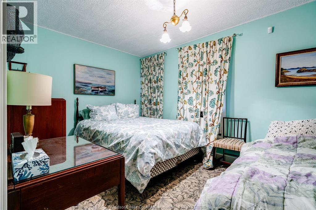 42 Pulley Road, Leamington, ON - Indoor Photo Showing Bedroom