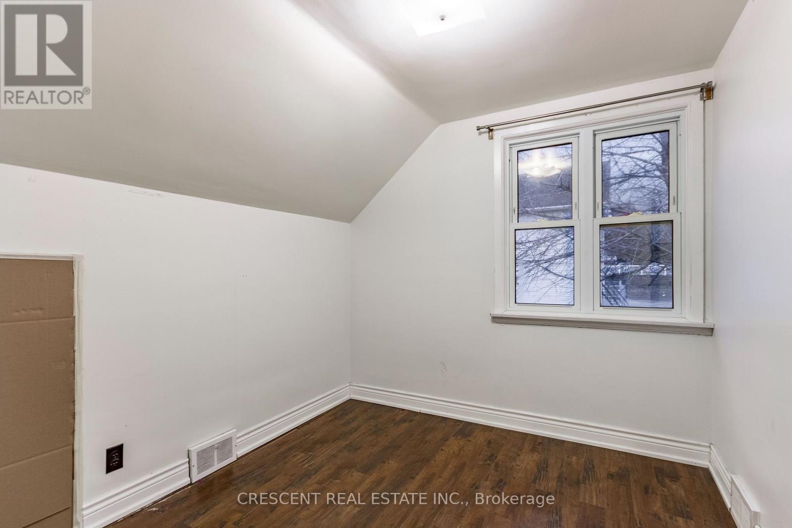 Main & Upper - 261 Barrie Road, Orillia, ON - Indoor Photo Showing Other Room