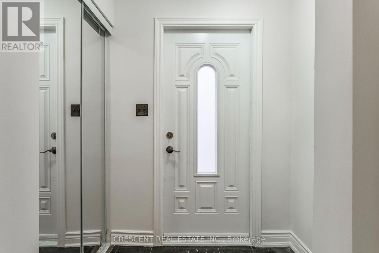 Main & Upper - 261 Barrie Road, Orillia, ON - Indoor Photo Showing Other Room