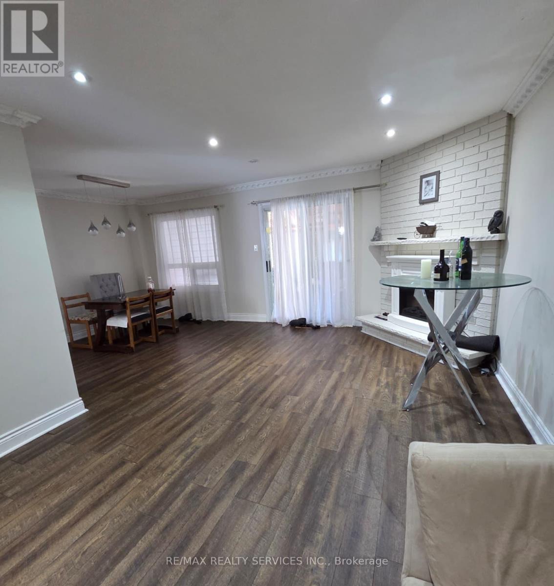 32 Shenstone Avenue, Brampton, ON - Indoor