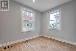 Living room/flex room -