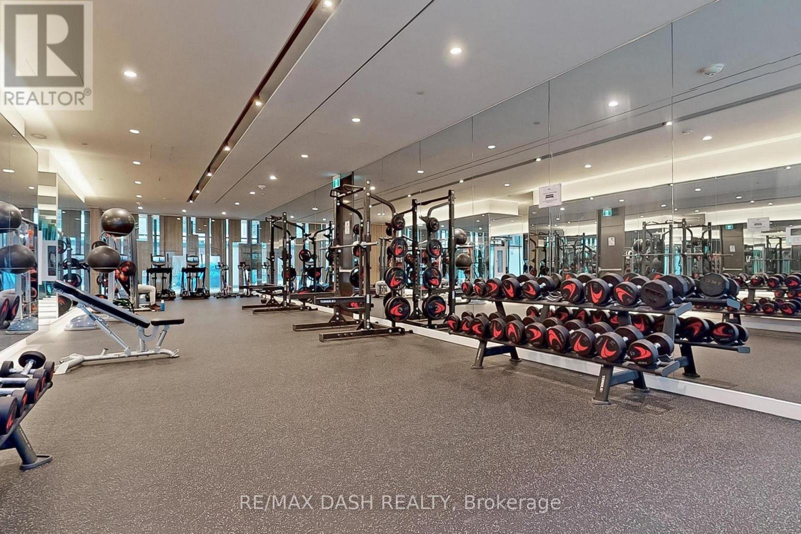 1508W - 27 Bathurst Street, Toronto, ON - Indoor Photo Showing Gym Room