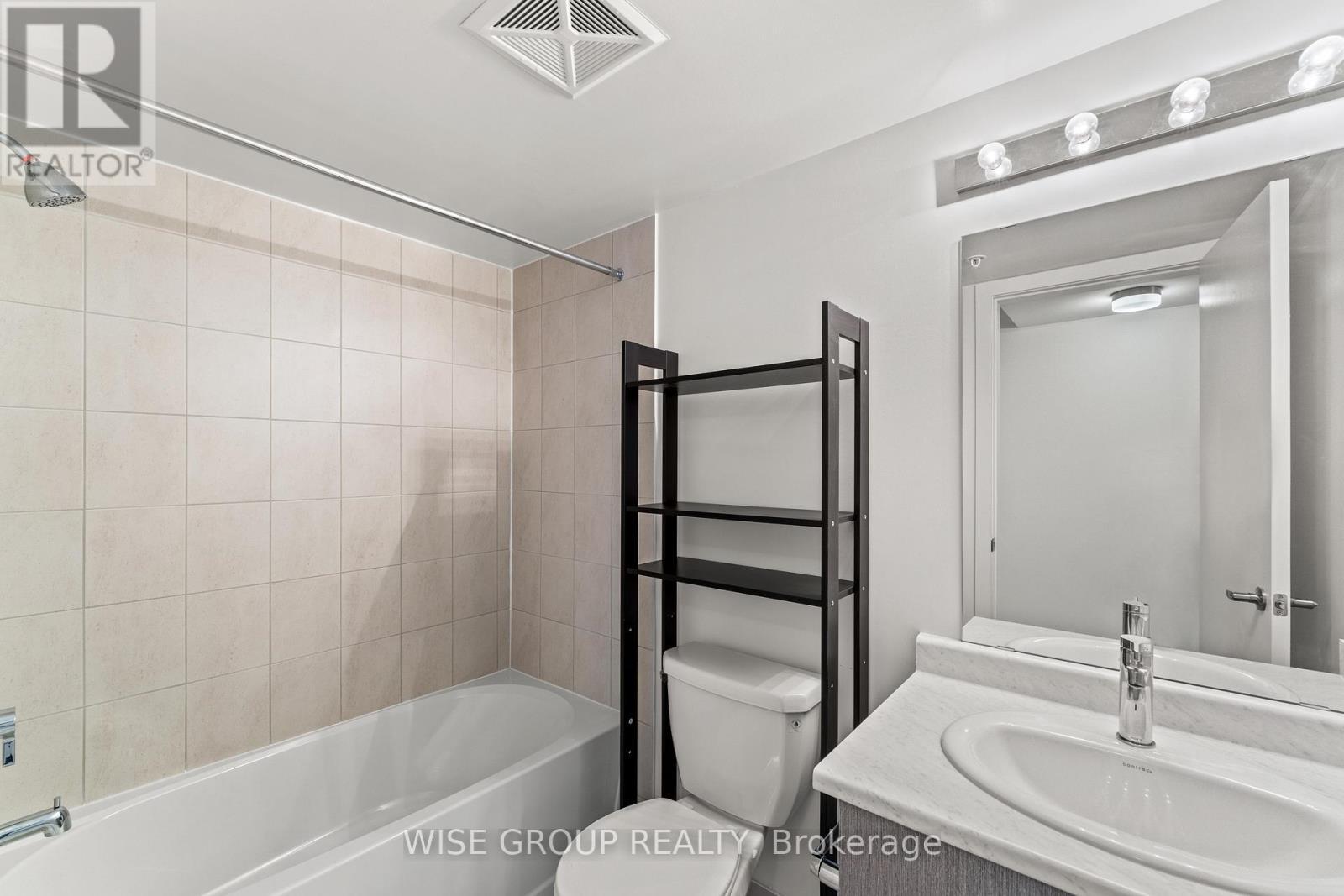 15 - 3476 Widdicombe Way, Mississauga, ON - Indoor Photo Showing Bathroom