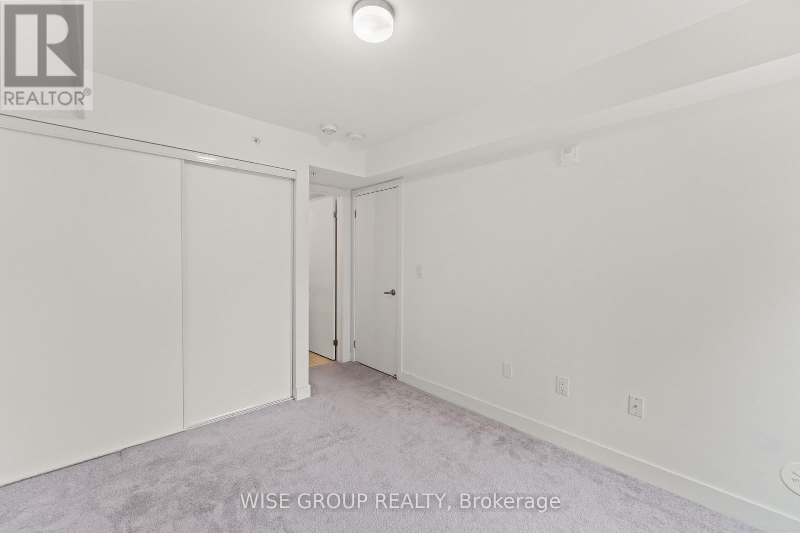 15 - 3476 Widdicombe Way, Mississauga, ON - Indoor Photo Showing Other Room