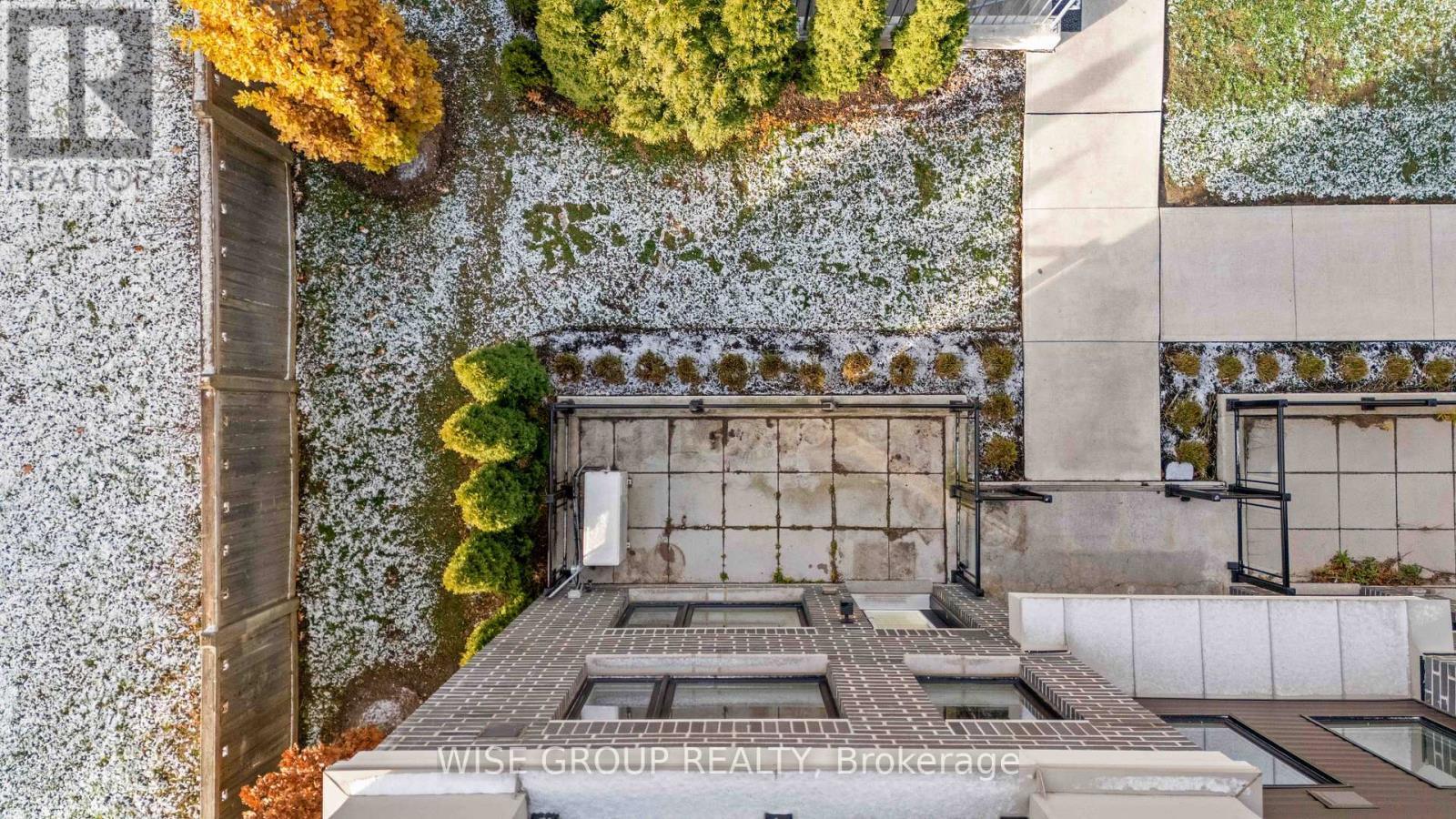 15 - 3476 Widdicombe Way, Mississauga, ON - Outdoor