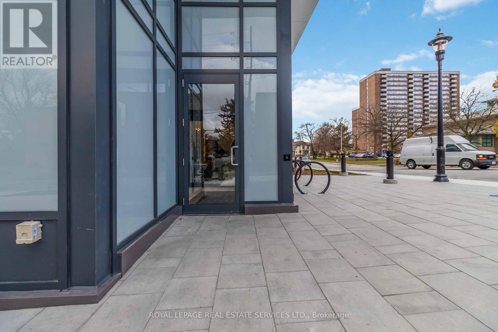 1109 - 2088 James Street, Burlington, ON - Outdoor