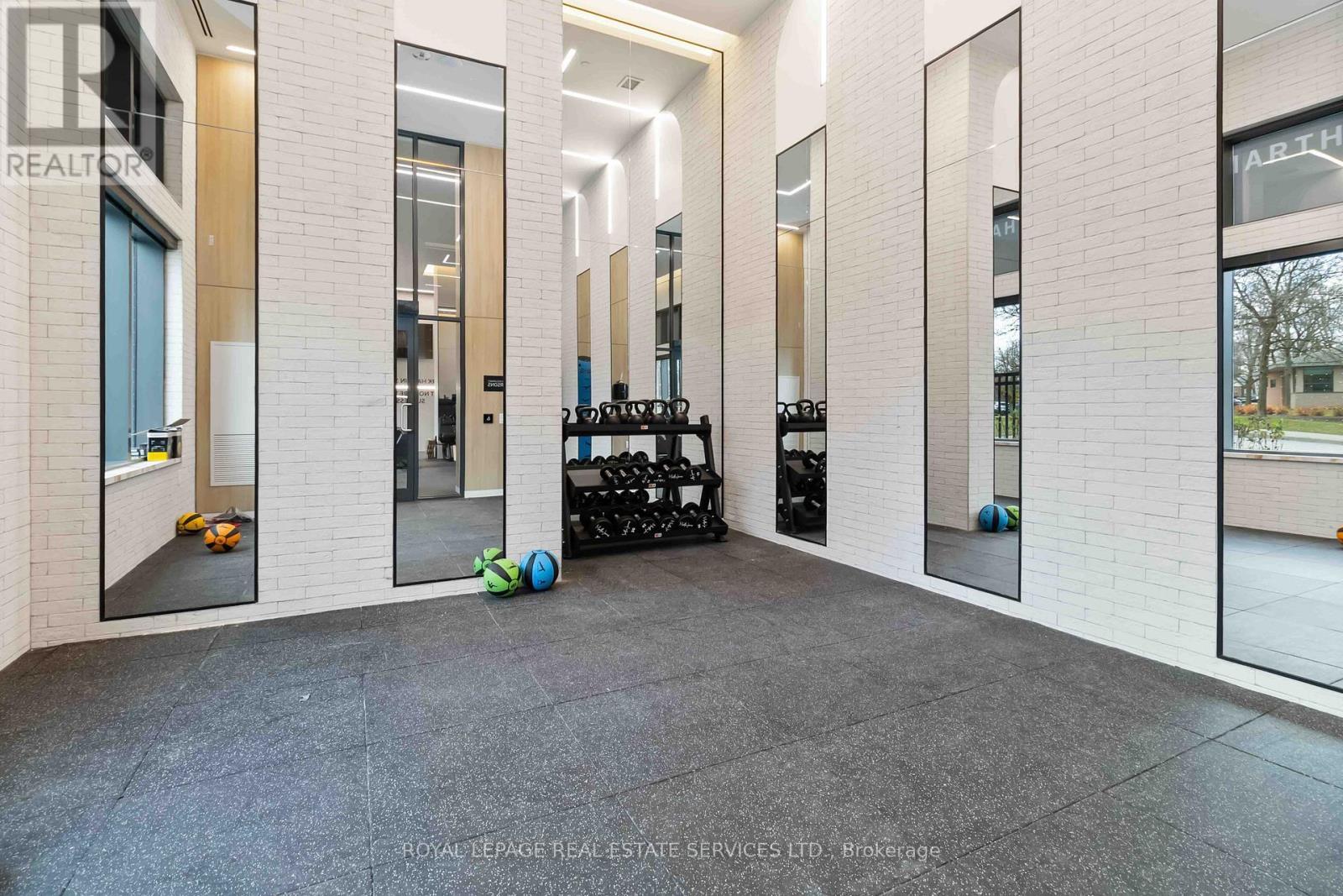 1109 - 2088 James Street, Burlington, ON - Outdoor With Exterior