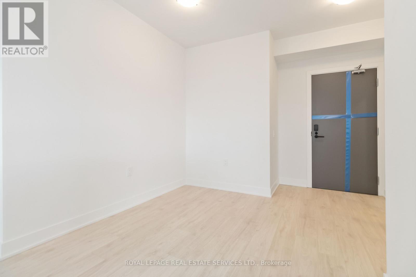 1109 - 2088 James Street, Burlington, ON - Indoor Photo Showing Other Room