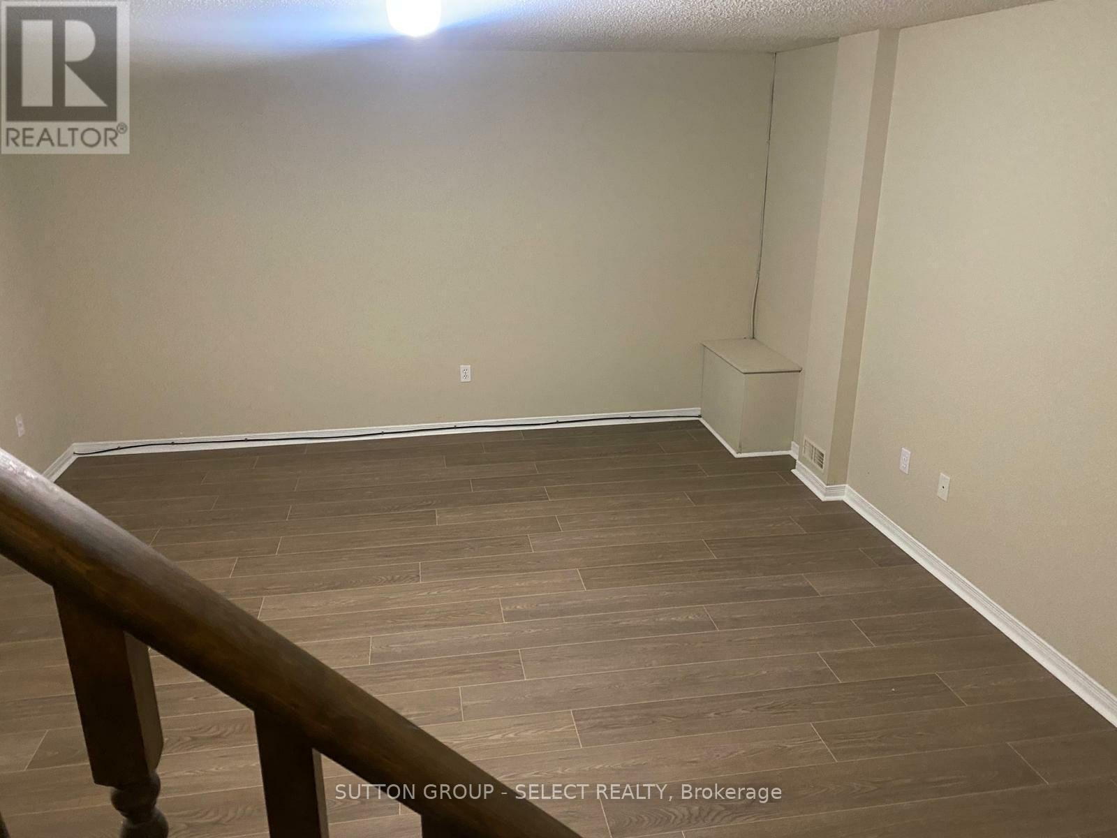 27 - 50 Chapman Court, London North (North L), ON - Indoor Photo Showing Other Room