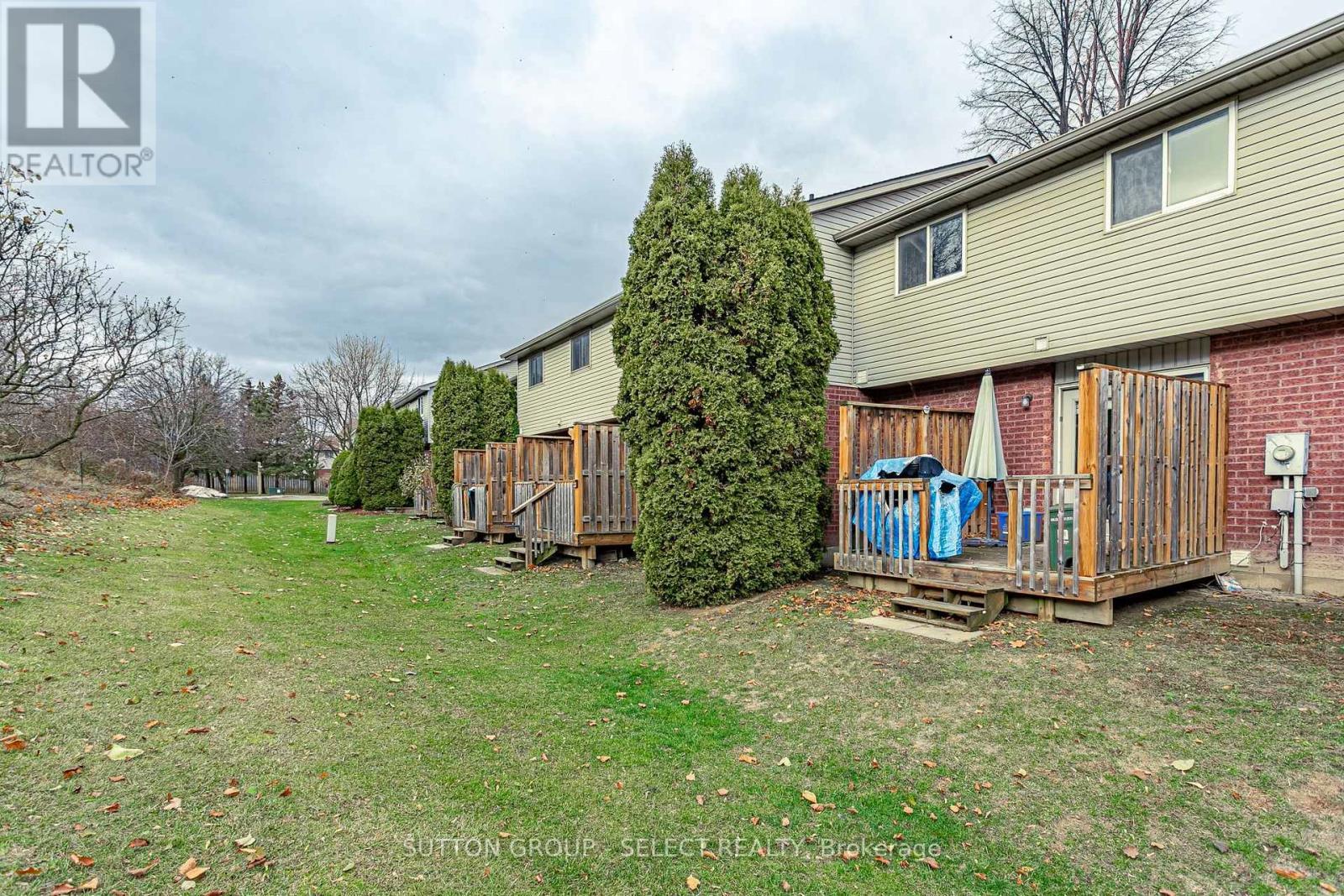 27 - 50 Chapman Court, London North (North L), ON - Outdoor With Deck Patio Veranda