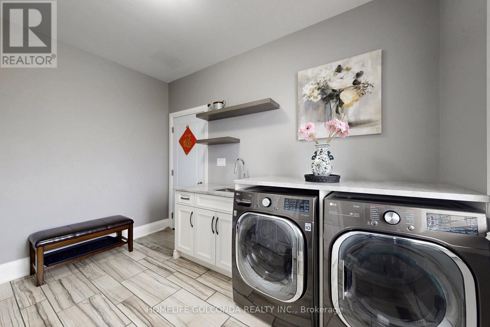 2687 Haldimand 55 Road, Haldimand, ON - Indoor Photo Showing Laundry Room