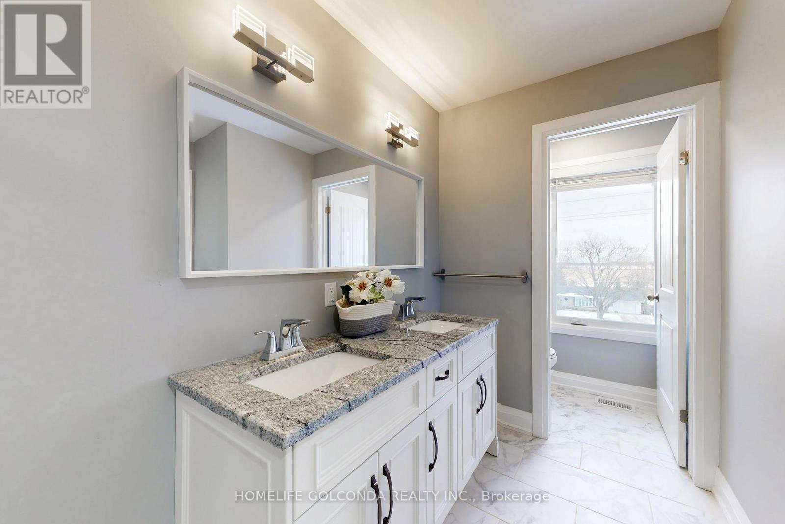 2687 Haldimand 55 Road, Haldimand, ON - Indoor Photo Showing Bathroom