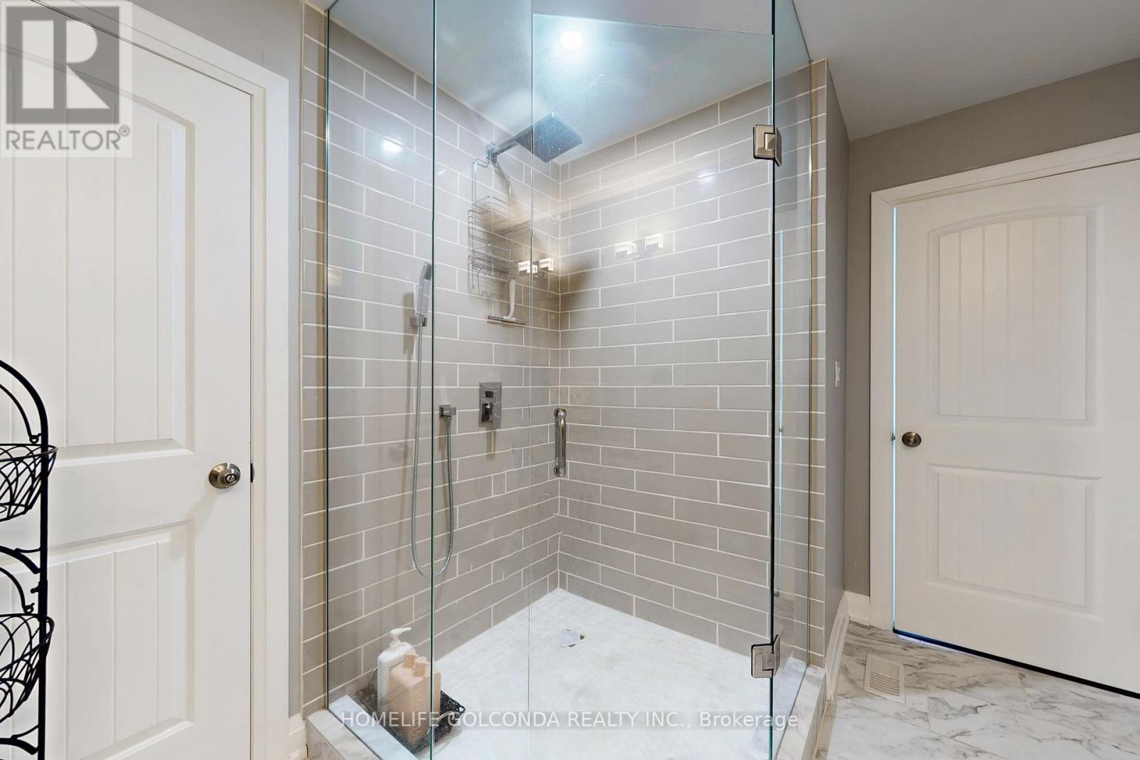 2687 Haldimand 55 Road, Haldimand, ON - Indoor Photo Showing Bathroom