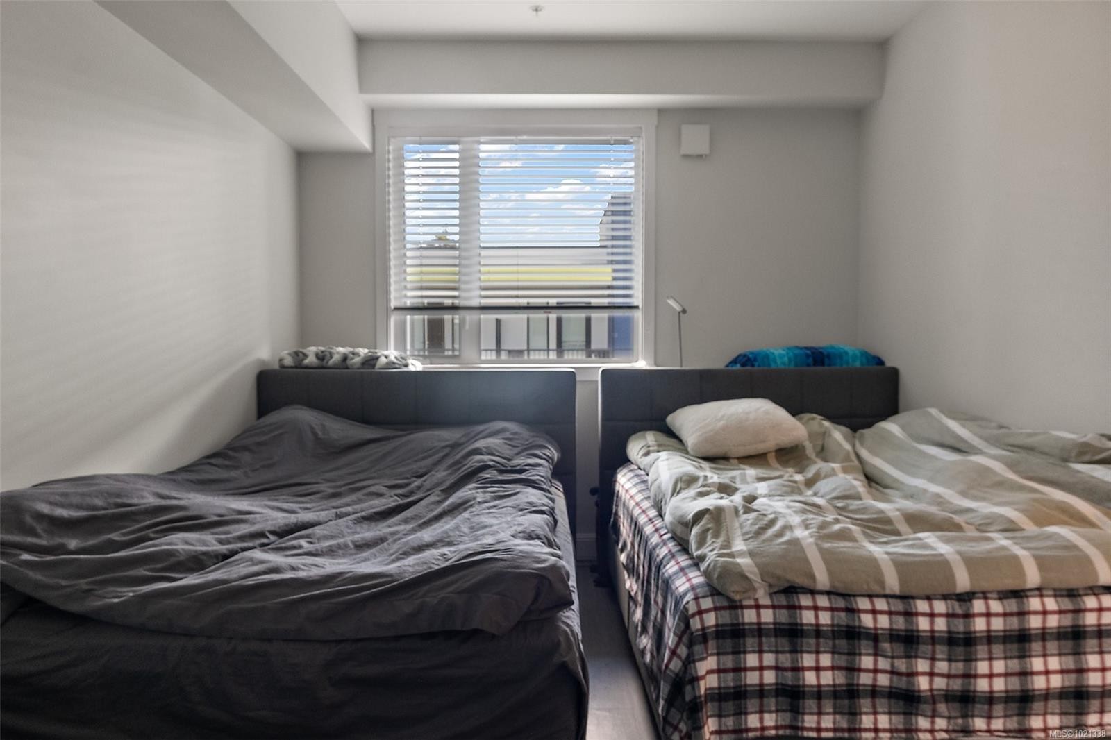 607-2843 Jacklin Rd, Langford, BC - Indoor Photo Showing Bedroom
