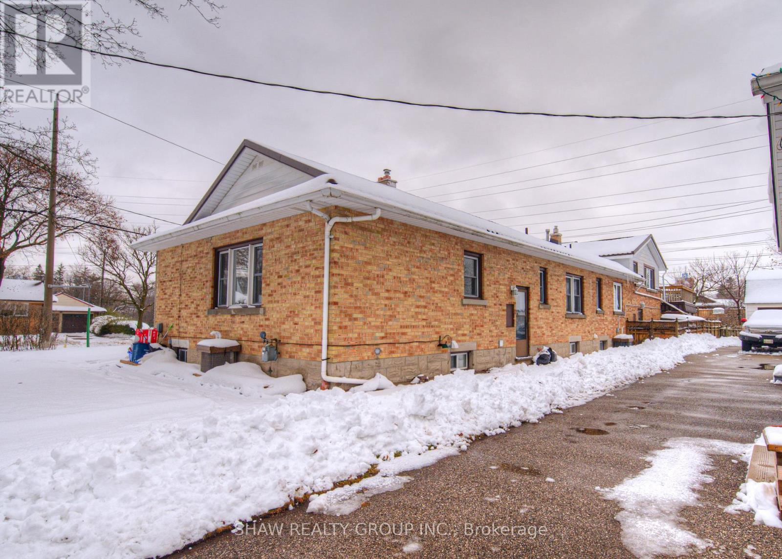 184 Patricia Avenue, Kitchener, ON - Outdoor