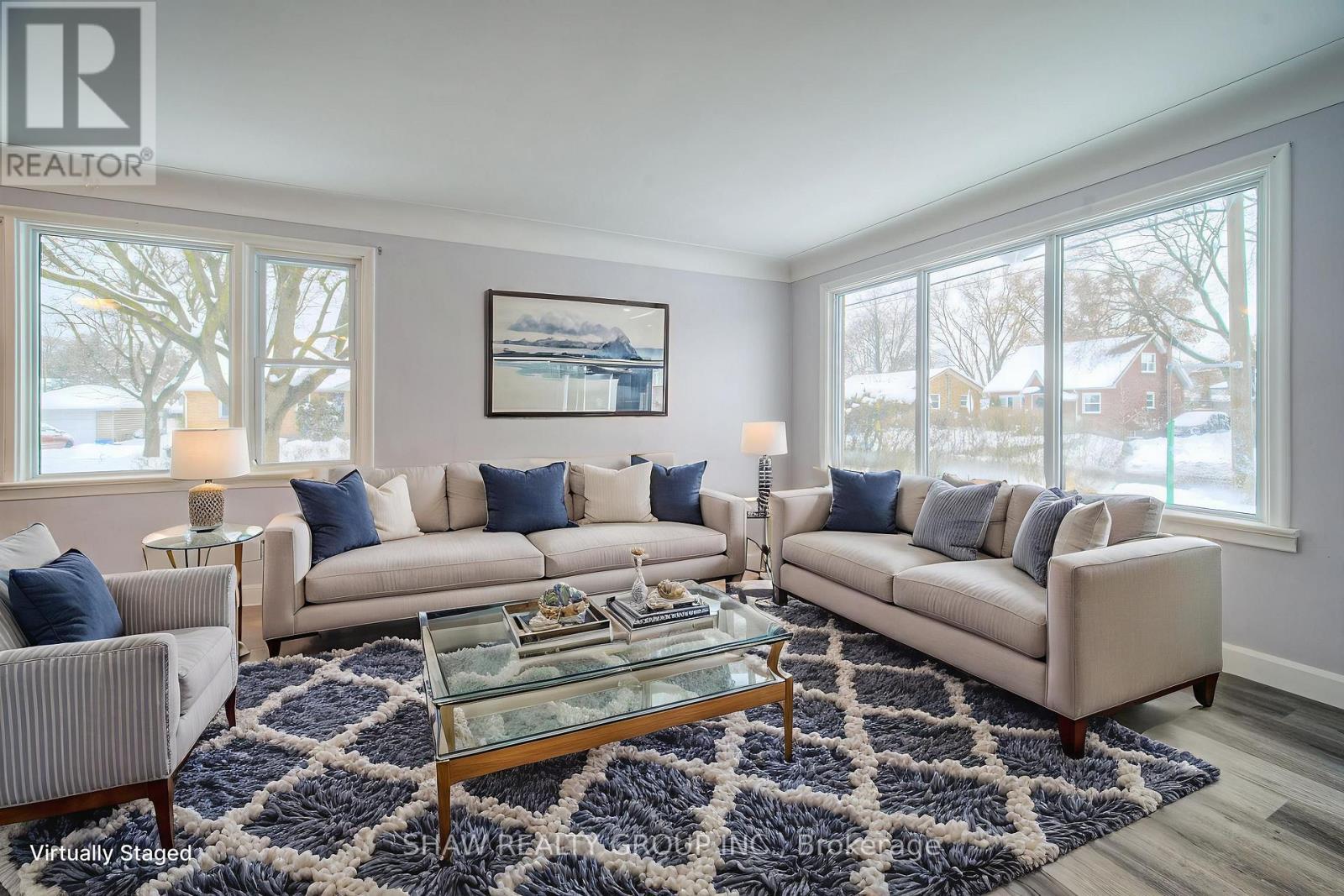184 Patricia Avenue, Kitchener, ON - Indoor Photo Showing Living Room