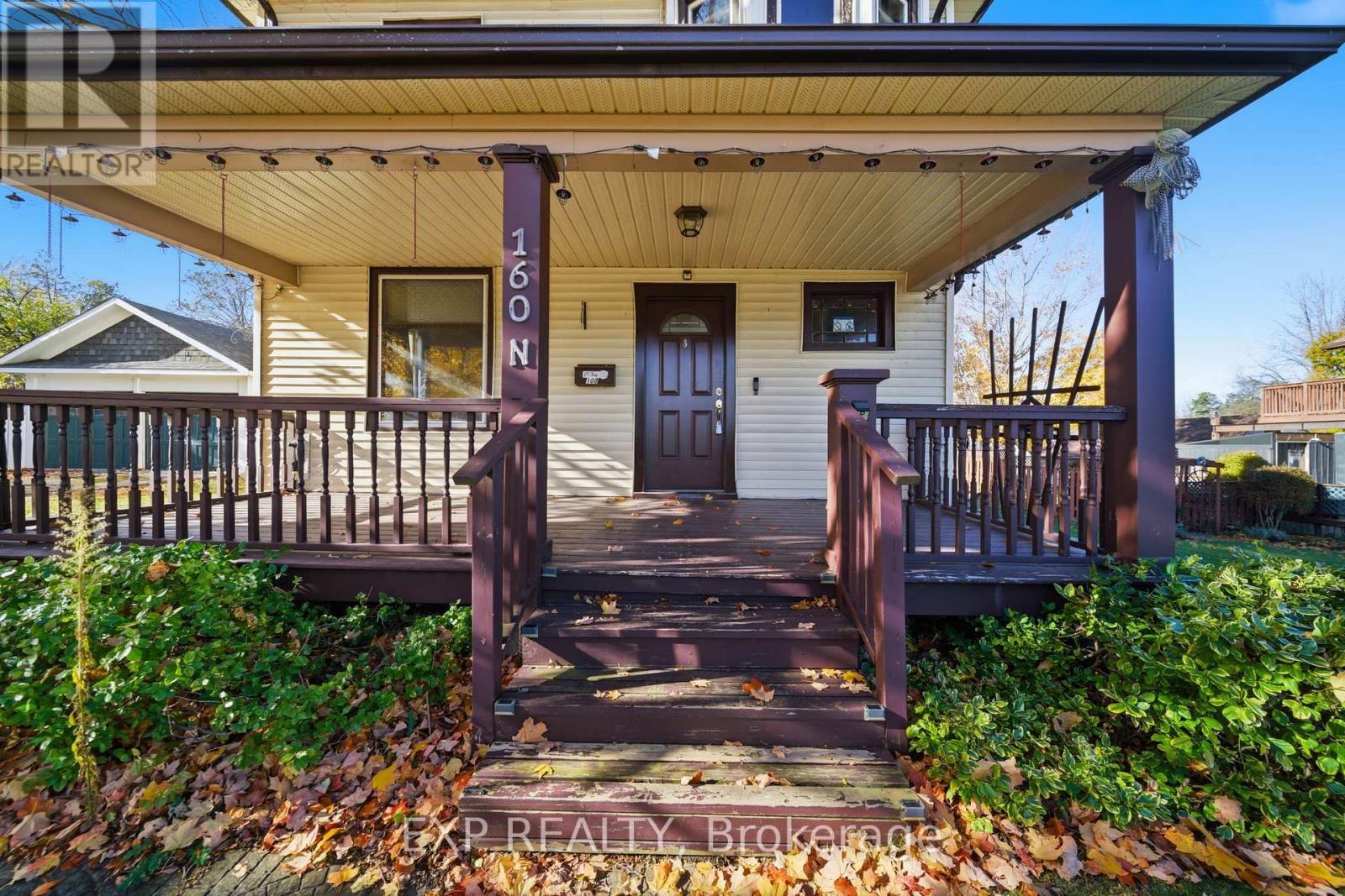 160 Head Street N, Norfolk, ON - Outdoor With Deck Patio Veranda