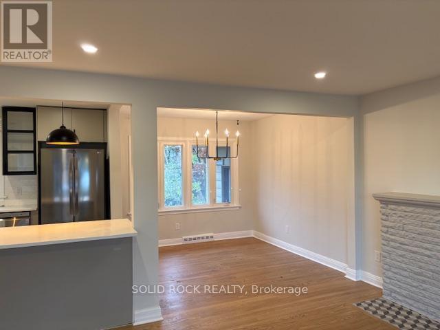 976 Vera Street, Ottawa, ON - Indoor