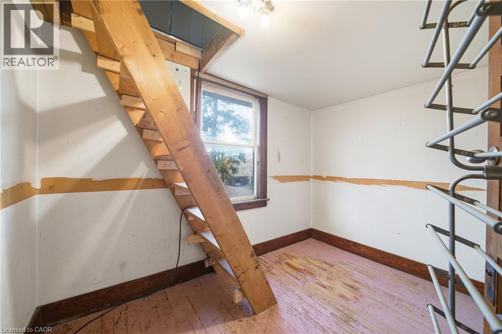 160 Head Street N, Simcoe, ON - Indoor Photo Showing Other Room