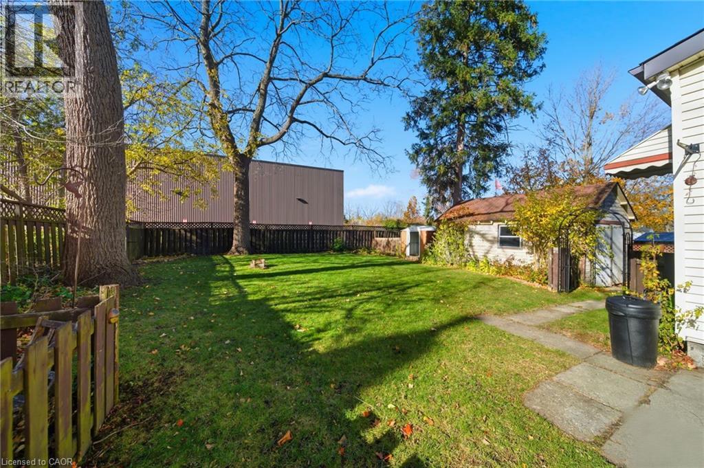 160 Head Street N, Simcoe, ON - Outdoor