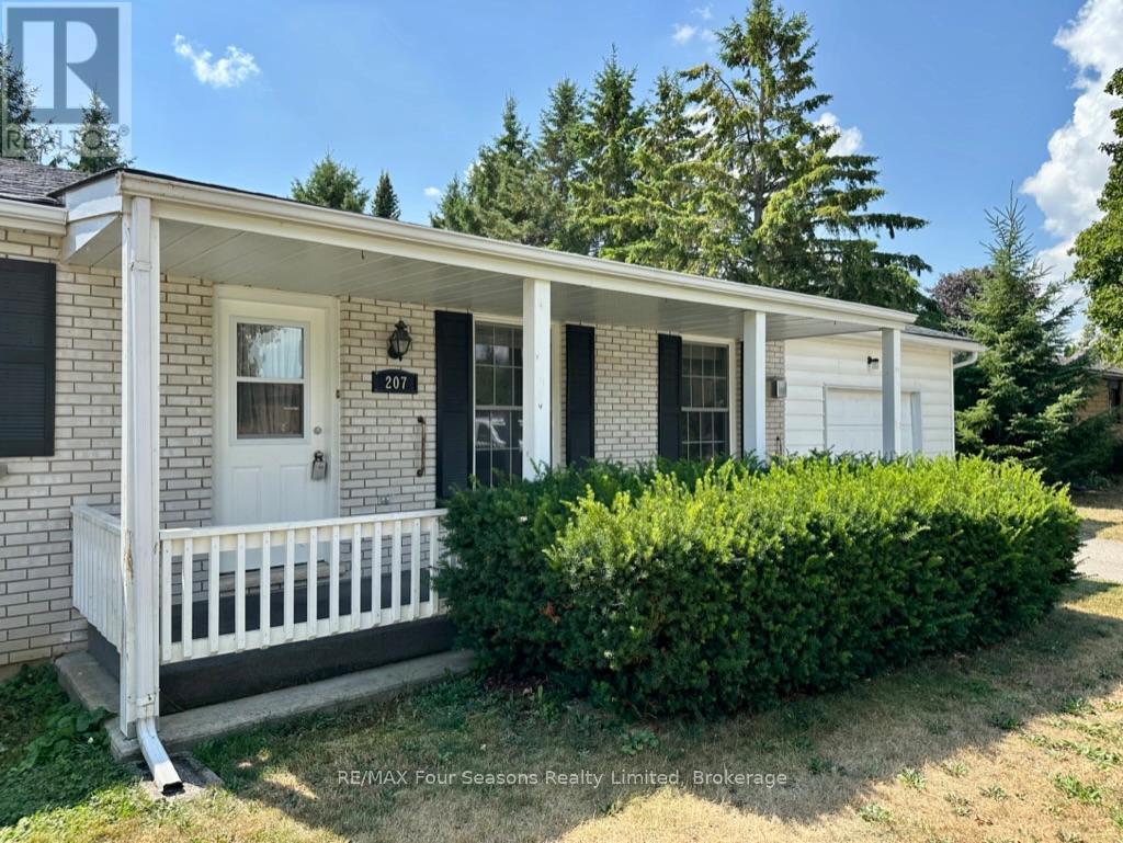 207 Christopher Street, Clearview (Stayner), ON - Outdoor