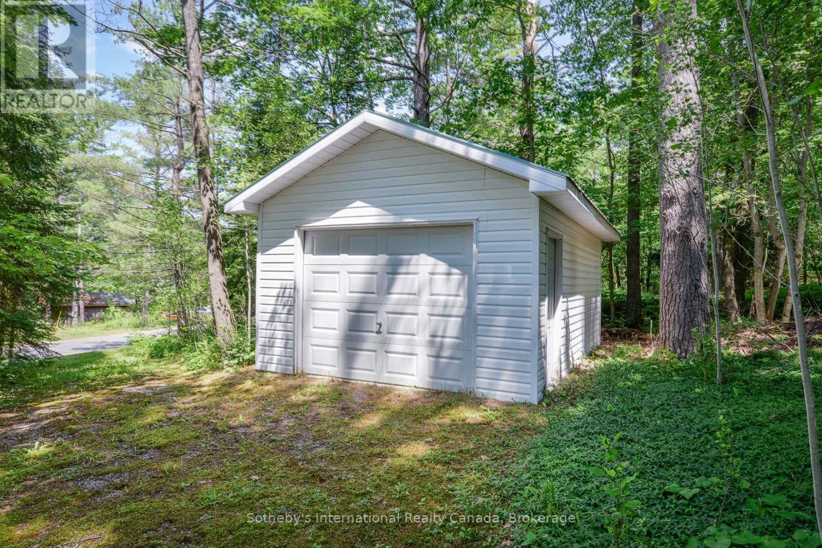 1145 South Morrison Lake Road, Gravenhurst (Wood (Gravenhurst)), ON - Outdoor