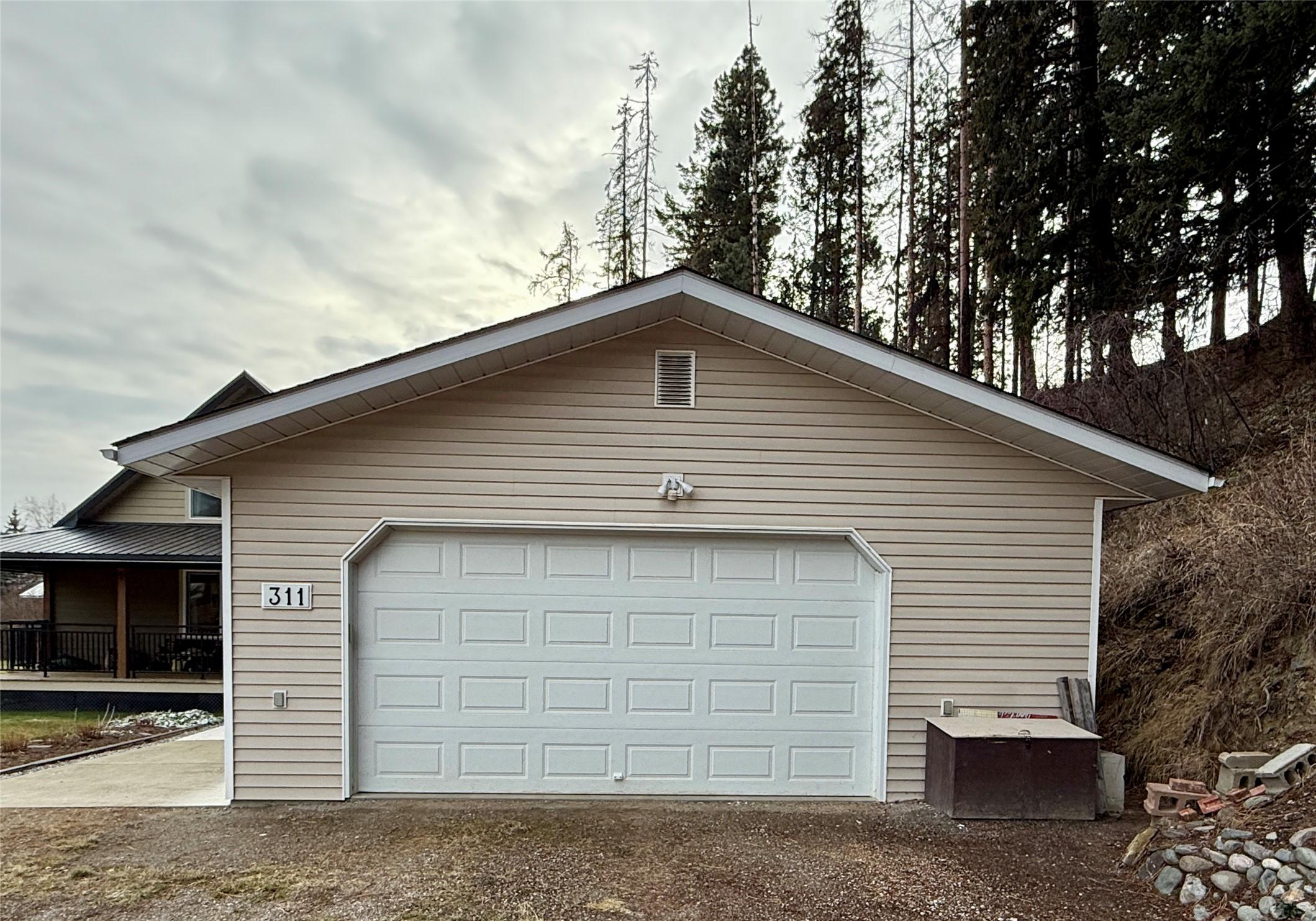 311 302Nd Avenue, Kimberley, BC - Outdoor With Exterior