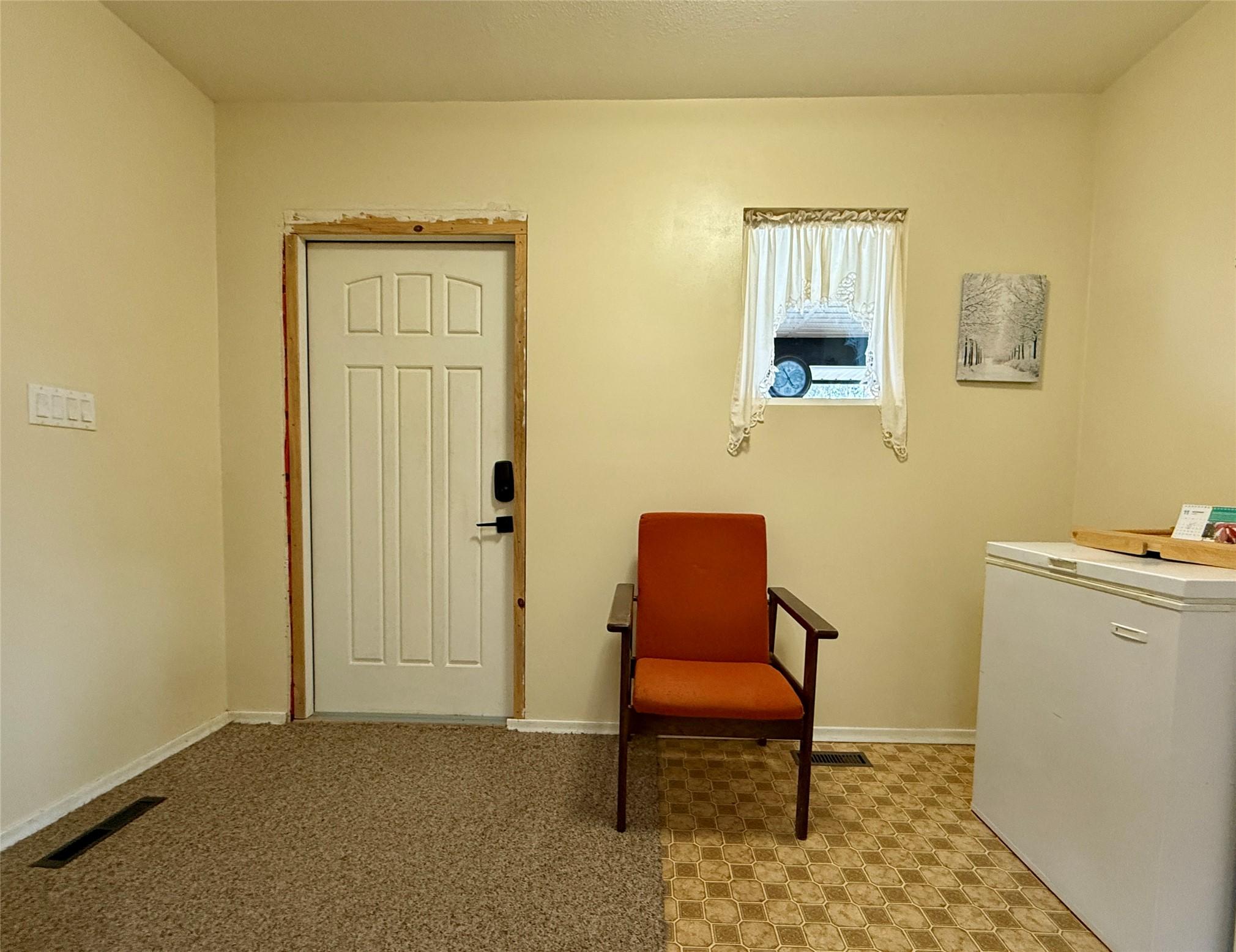 311 302Nd Avenue, Kimberley, BC - Indoor Photo Showing Other Room
