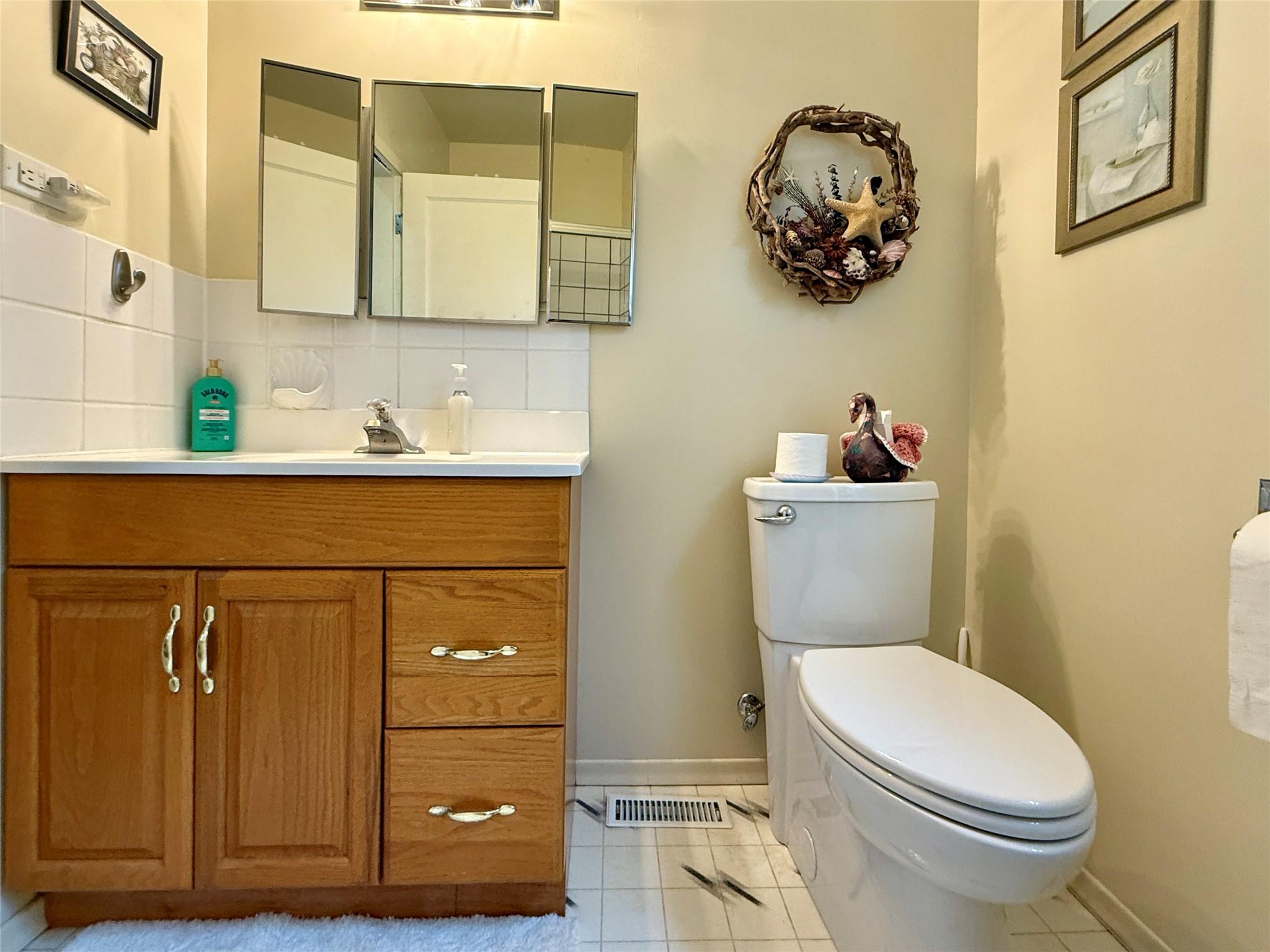 311 302Nd Avenue, Kimberley, BC - Indoor Photo Showing Bathroom