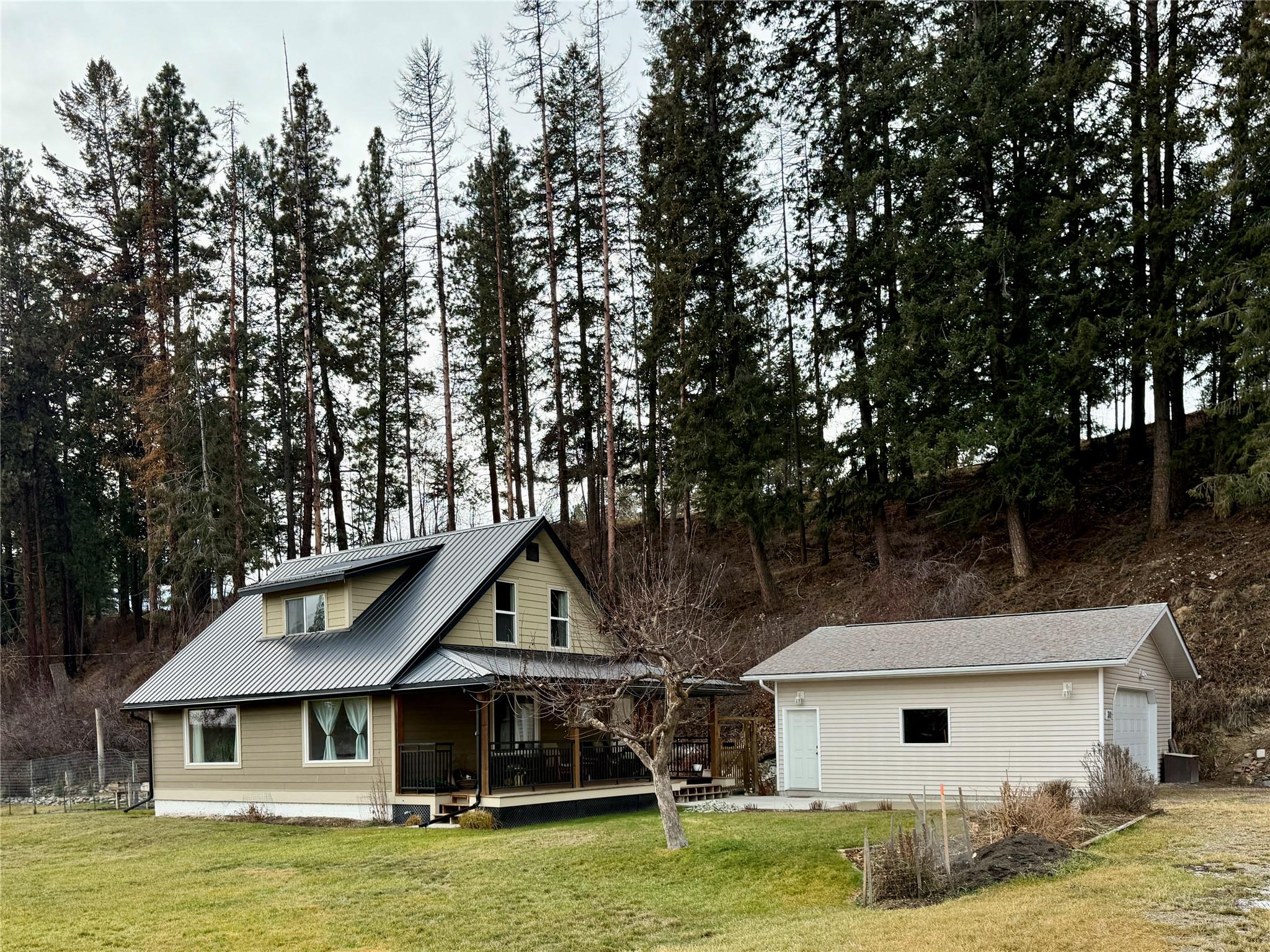 311 302Nd Avenue, Kimberley, BC - Outdoor